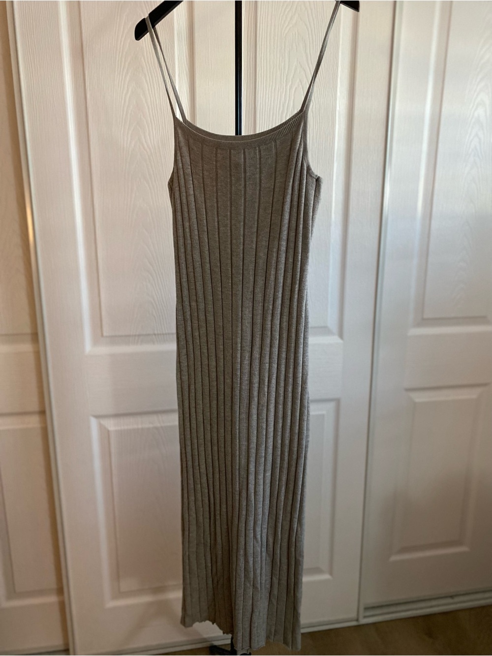 Treasure & Bond Ribbed Spaghetti Strap Maxi Dress - Light Gray